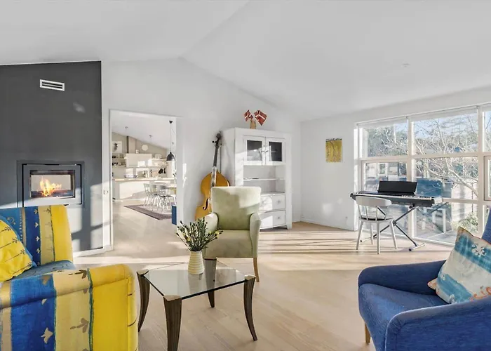 Holiday home Ha318-hals-merkurvej-73 *